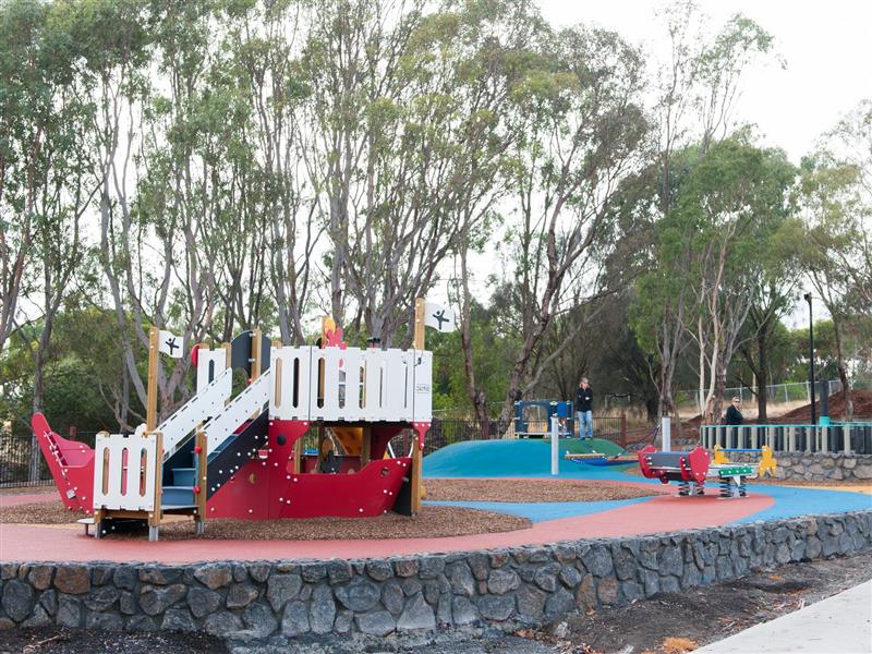 Lakes  Edge Adventure Playground