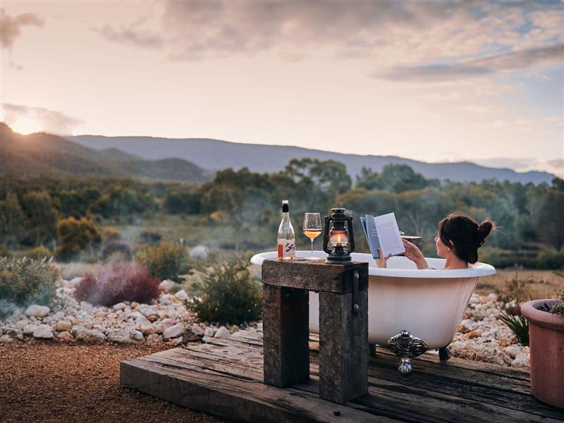 Luxury outdoor bath Grampians
