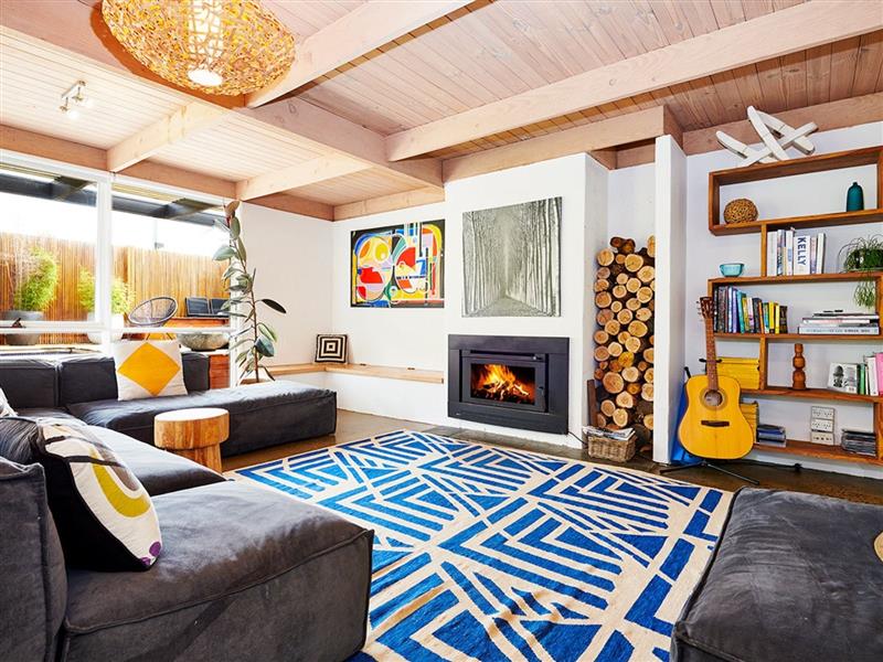 photo 1 - BH main lounge