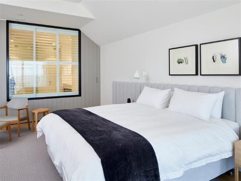 Peninsula Kingswood Country Golf Club Accommodation