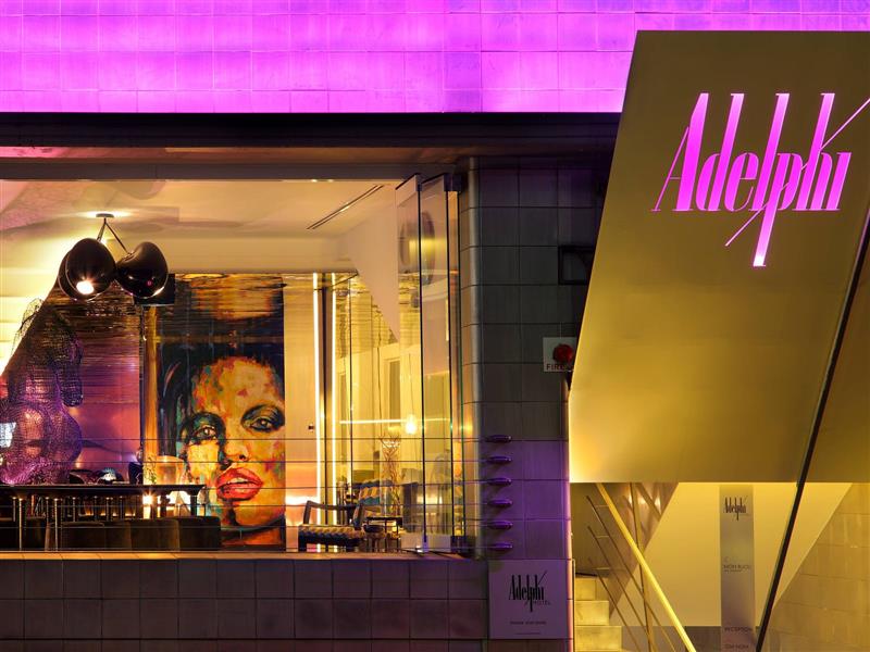 Looking in to the reception area at Adelphi Hotel from Flinders Lane