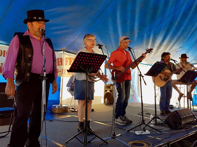 Stumpy Gully Bush Band