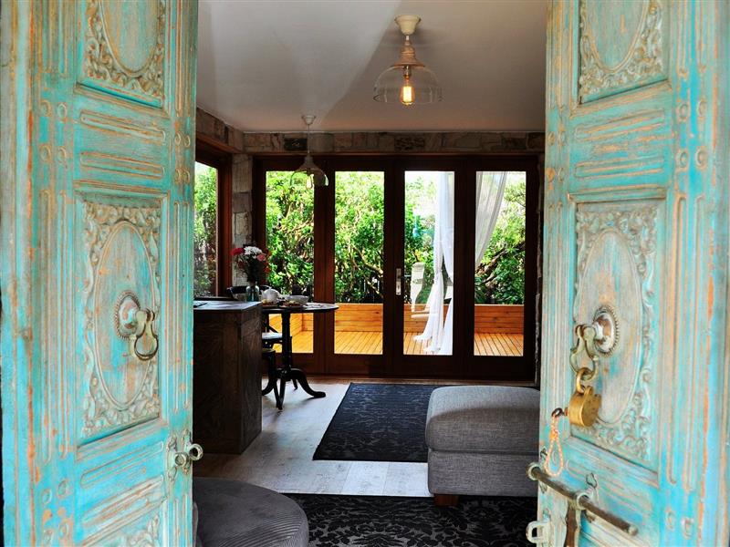 Enty to Seahorse Retreat Accommodation aea.