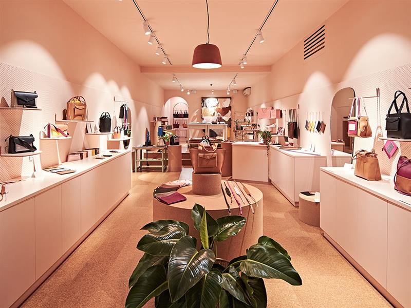 Duzenman, High Street Armadale