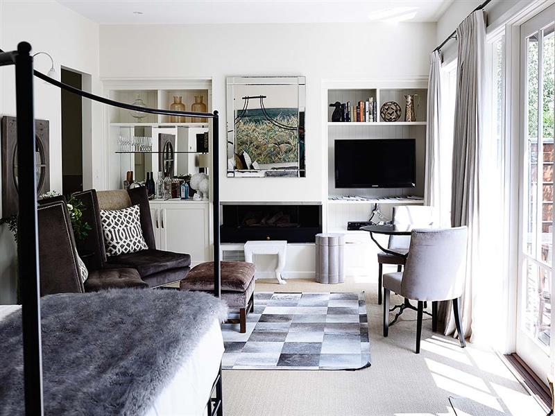 Retreat at the Lake House, Daylesford and the Macedon Ranges, Victoria, Australia