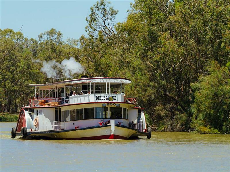 Mildura Paddlesteamers, The Murray, Victoria, Australia. Image: Roberto Seba